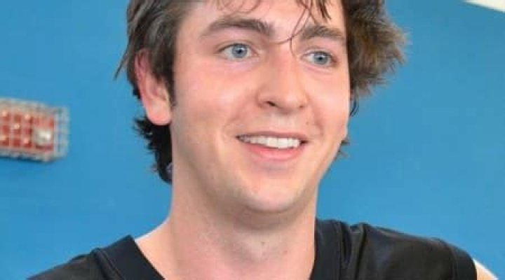 Nicholas Braun Height, Weight, Age, Girlfriend, Family, Facts, Biography