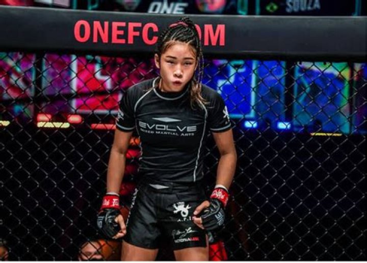Rising MMA star Victoria The Prodigy Lee dies at age of 18