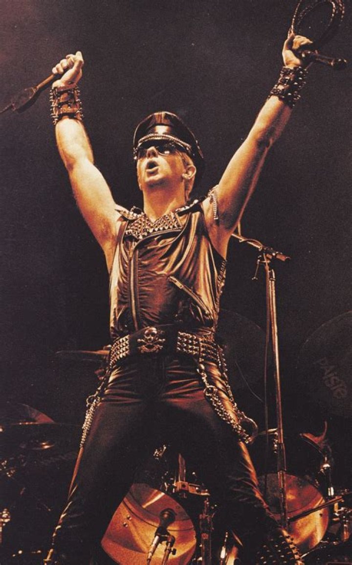 Robert Halford ·